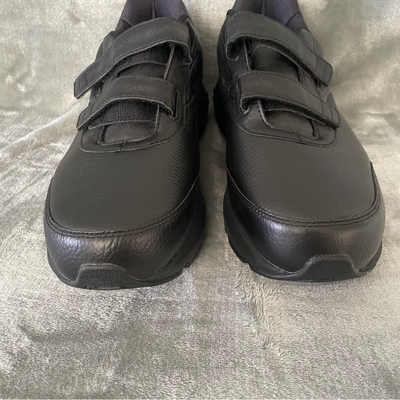 Brooks Addiction Walker V-Strap Leather Walking Shoes Black Size 14 Wide NWT - Picture 2 of 11